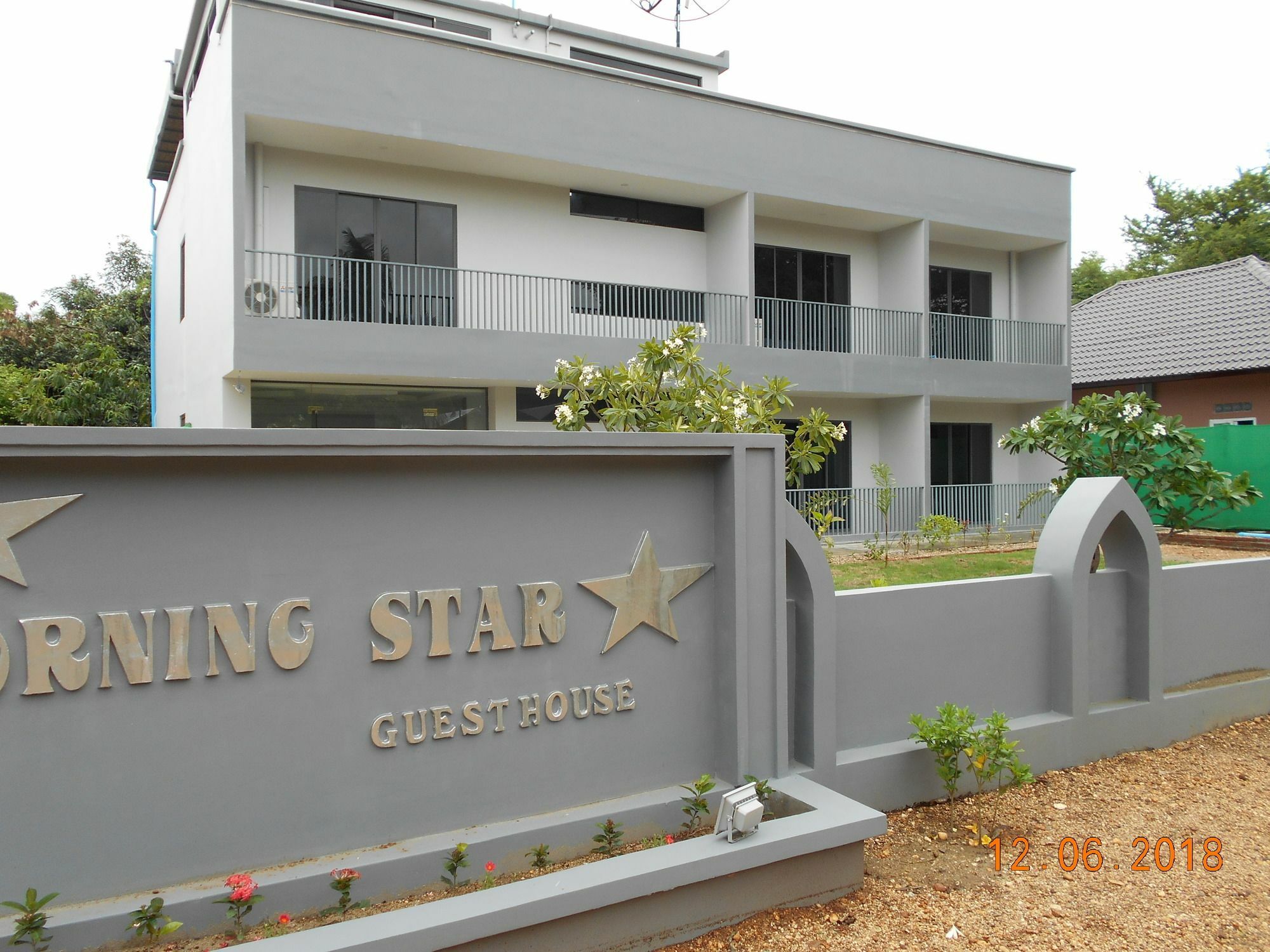 Morning Star Guesthouse Nyaung-U Exteriör bild